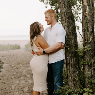 Date Night Idea: Engagement Photos