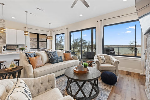 16-4535 N Shore Dr-5.jpg