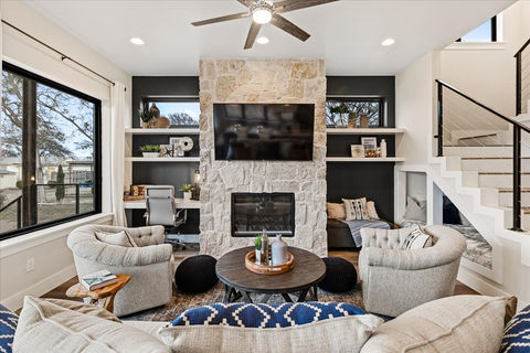 20-4535 N Shore Dr-9.jpg