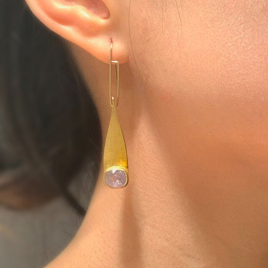 Thumbnail: SKYLINE SINGLE blue spinel silver earrings