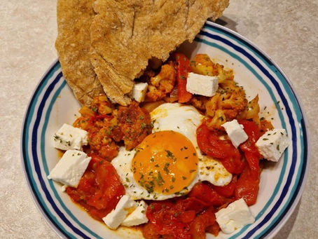 Karfiol shakshuka sült paprikával