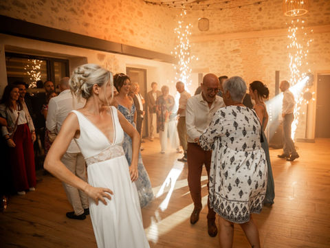 Soirée dansante animée par Tem’Pow au Moulin de Grenon en Vendée à Saint Aubin des Ormeaux.