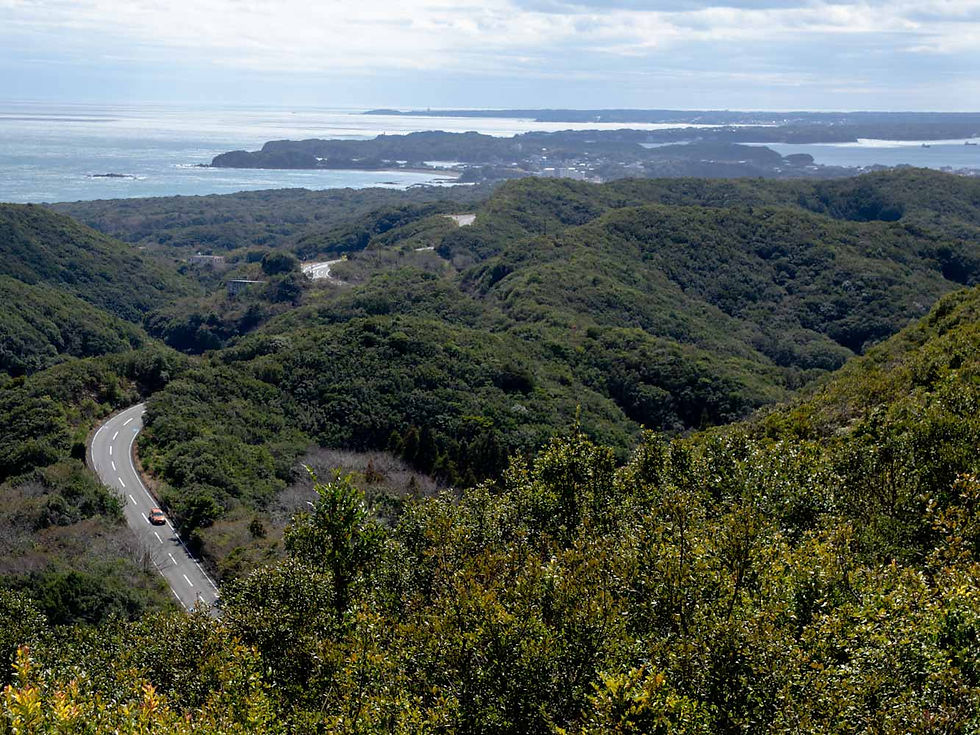 Looking out toward the road ahead from Hakodayama Park next to Toba Observatory.