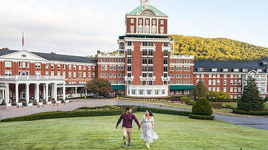 homrst-hotel-exterior-lifestyle-couple.jpg
