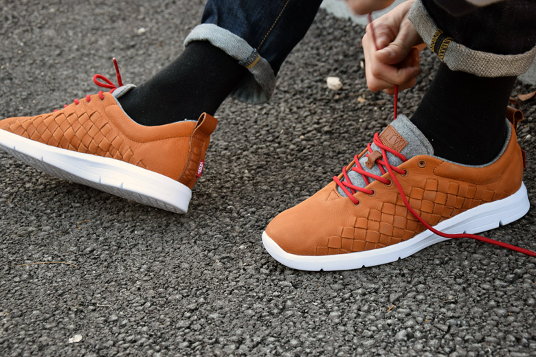 vans staggy