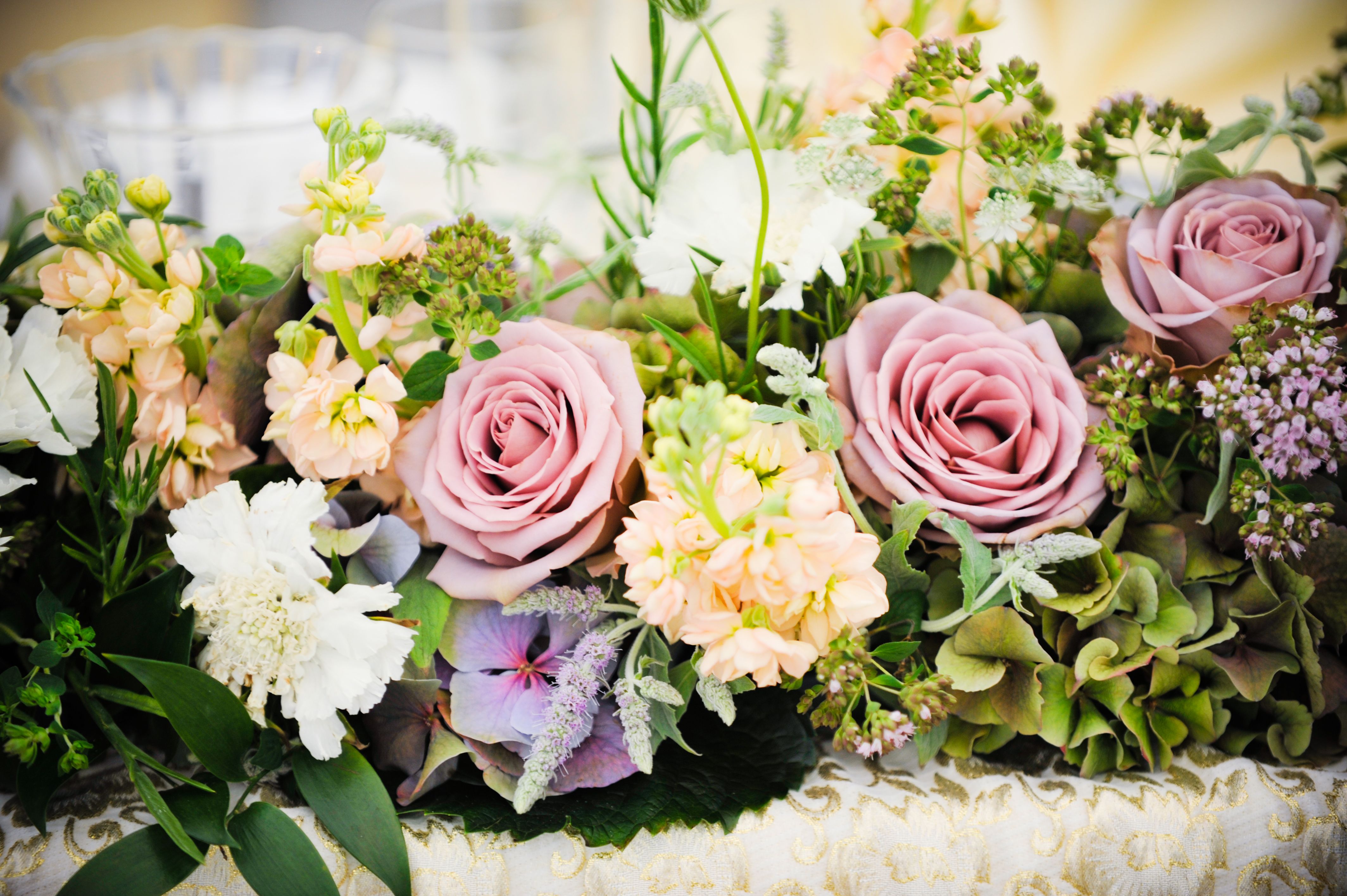 Top table arrangement