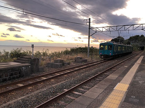 海岸キャンプ 和深駅.jpeg