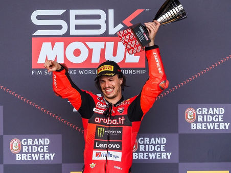 WSBK à Phillip Island, Course 1 : Bulega imprime déjà sa marque.