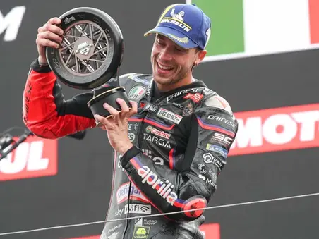 Marco Bezzecchi : "Voici pourquoi je n'ai pas pu attaquer Marc Marquez".