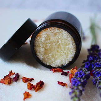 anderes Peeling in Glastiegel
