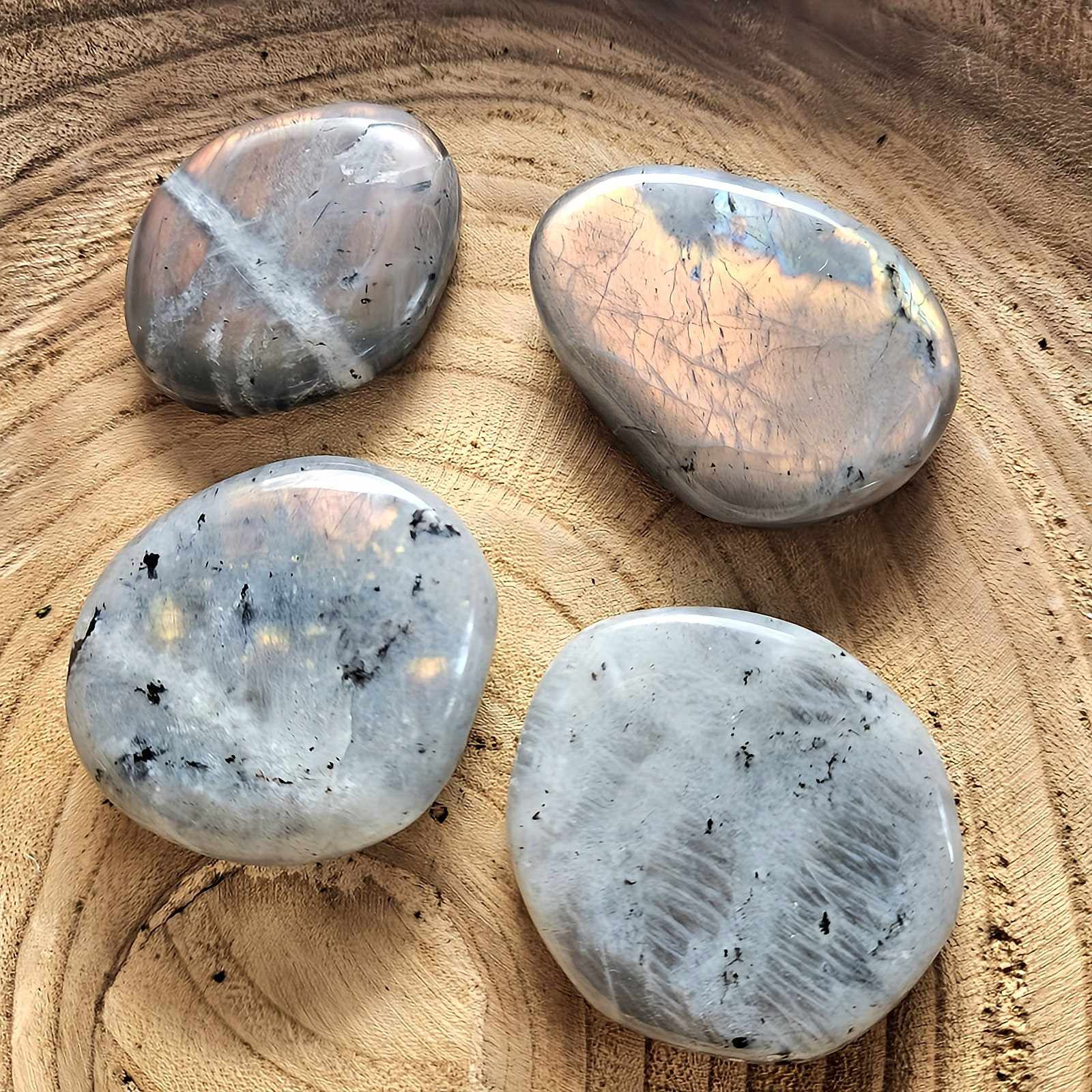 Labradorite Rose – Pierre de protection & guérison émotionnelle | Lithothérapie