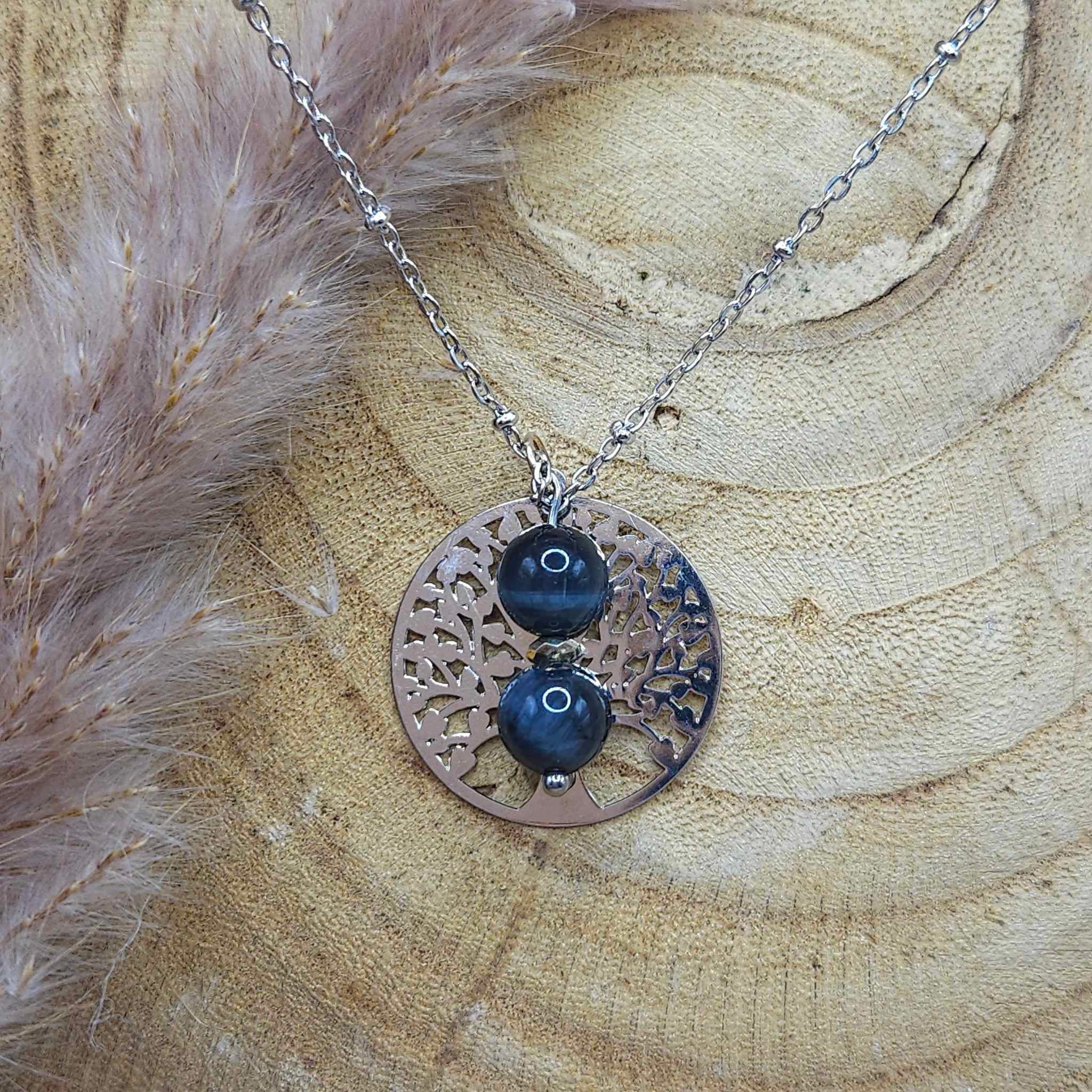 Collier en Œil de Faucon Bleu – Intuition, Protection & Équilibre Intérieur