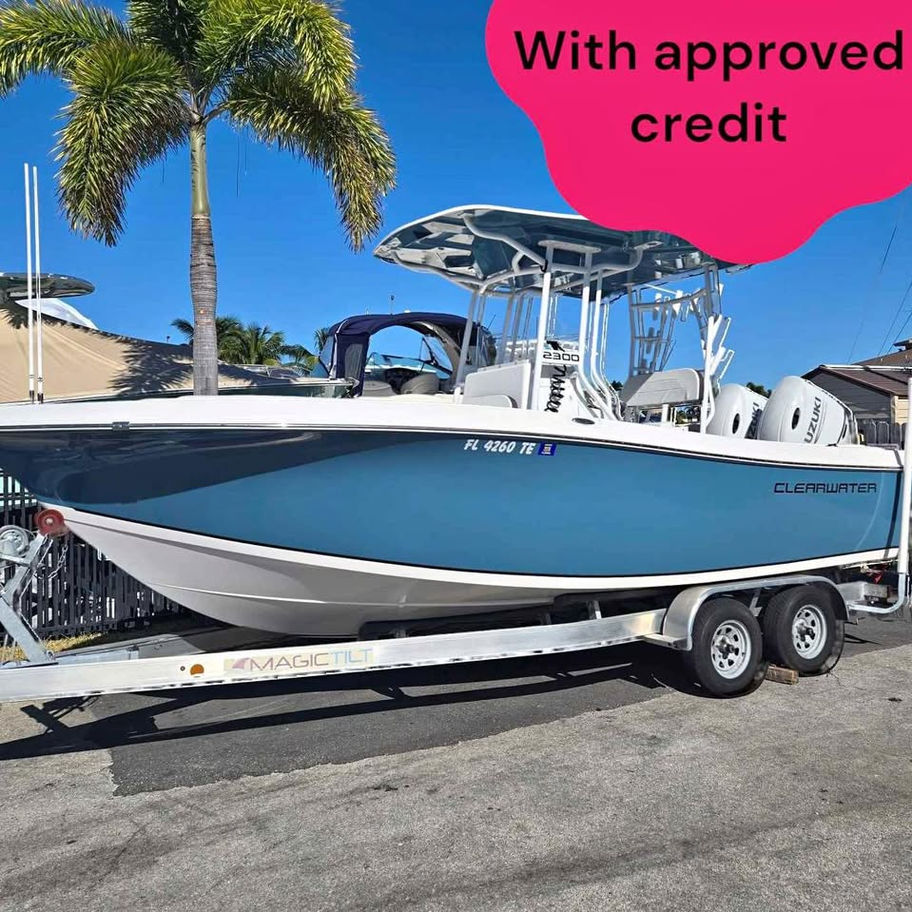 Consignment Clearwater 23-foot Center Console for sale, powered by twin Suzuki 150s with low ~45 hours. Features include hard
