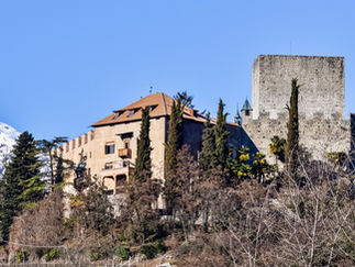 Rundwanderung zur Burg Goyen in Meran