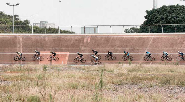 Centro Mundial de Ciclismo da UCI doa bicicletas para Campeonatos Continentais Africanos