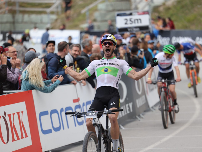 De volta ao pódio: Avancini vence short track da Copa do Mundo na Suíça