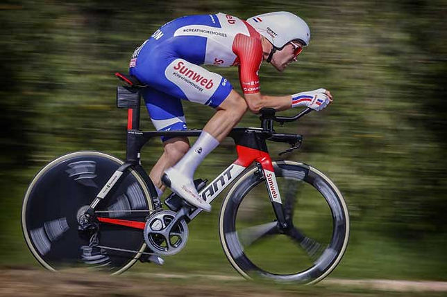 Dumoulain fazendo força no contra-relógio / Divulgação Sunweb