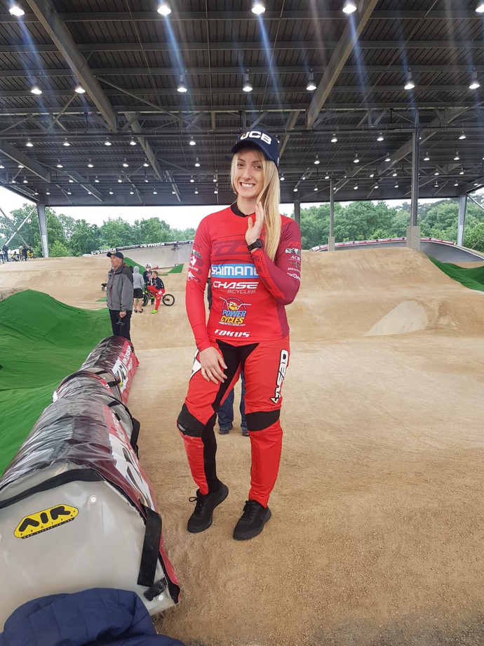 Priscilla Stevaux não consegue passar das oitavas-de-finais na 5ª rodada da Copa do Mundo de BMX Sup