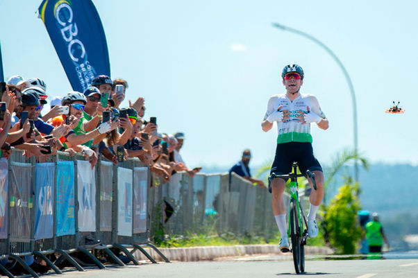 Wellyda Rodrigues e João Pedro Rossi são os novos campeões brasileiros de Ciclismo de Estrada em Brasília