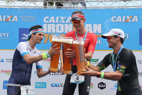 Reinaldo Colucci e Pamella Oliveira garantem o bicampeonato no Ironman 70.3 Rio de Janeiro