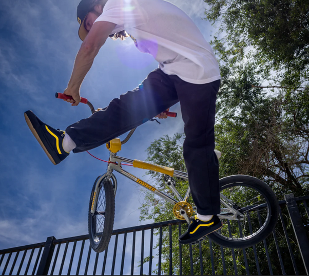 Torker e Vans lançam edição limitada de tênis BMX para celebrar os 50 anos da marca californiana