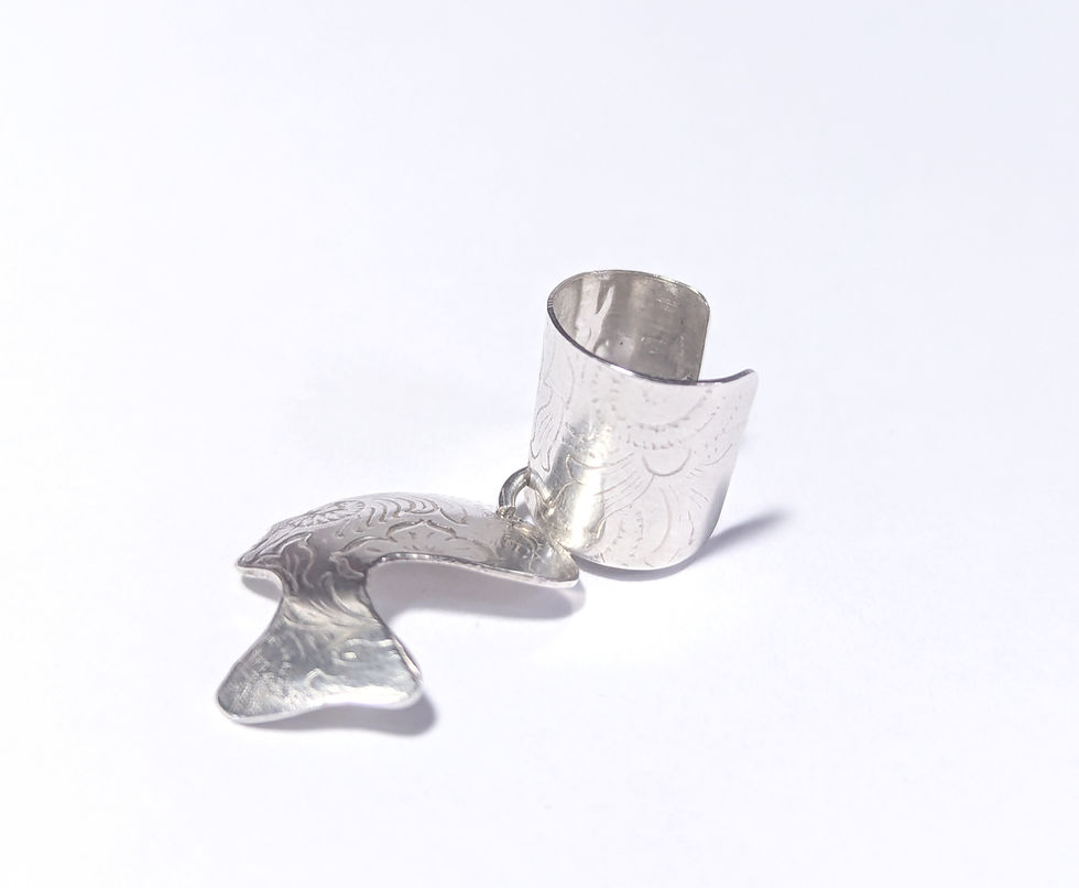 Thumbnail: EARC1 Sterling Silver Nefertiti Ear Cuff