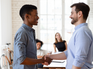 Gratitude Work Benefits: Unlocking a 50% Happier and Less Toxic Workplace Environment