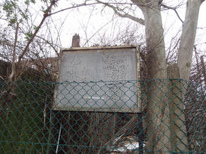 Travesty at the world's smallest gallery