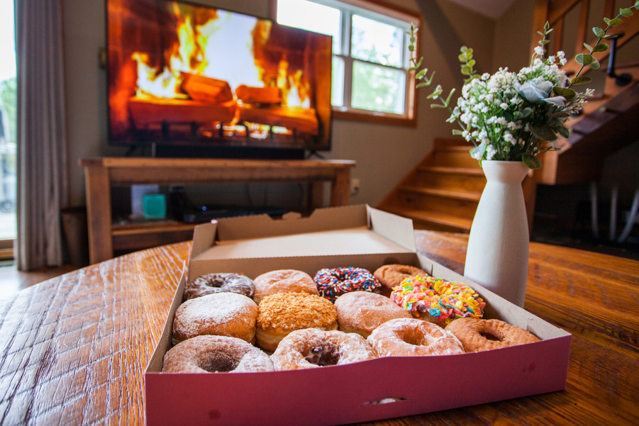 Trailside Lodge Pittsburg, NH Gather Round Getaway