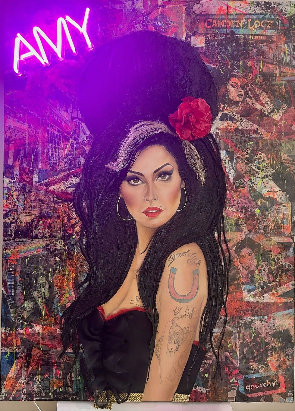 AMY black Light1