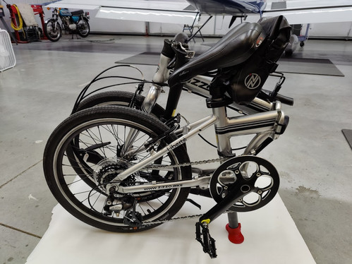 Zizzo folding bike seat post stand; Liberté, Forte, Urbano