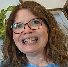 LF headshot 2024_edited.jpg