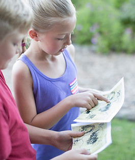 Kinder lesen Schatzkarte