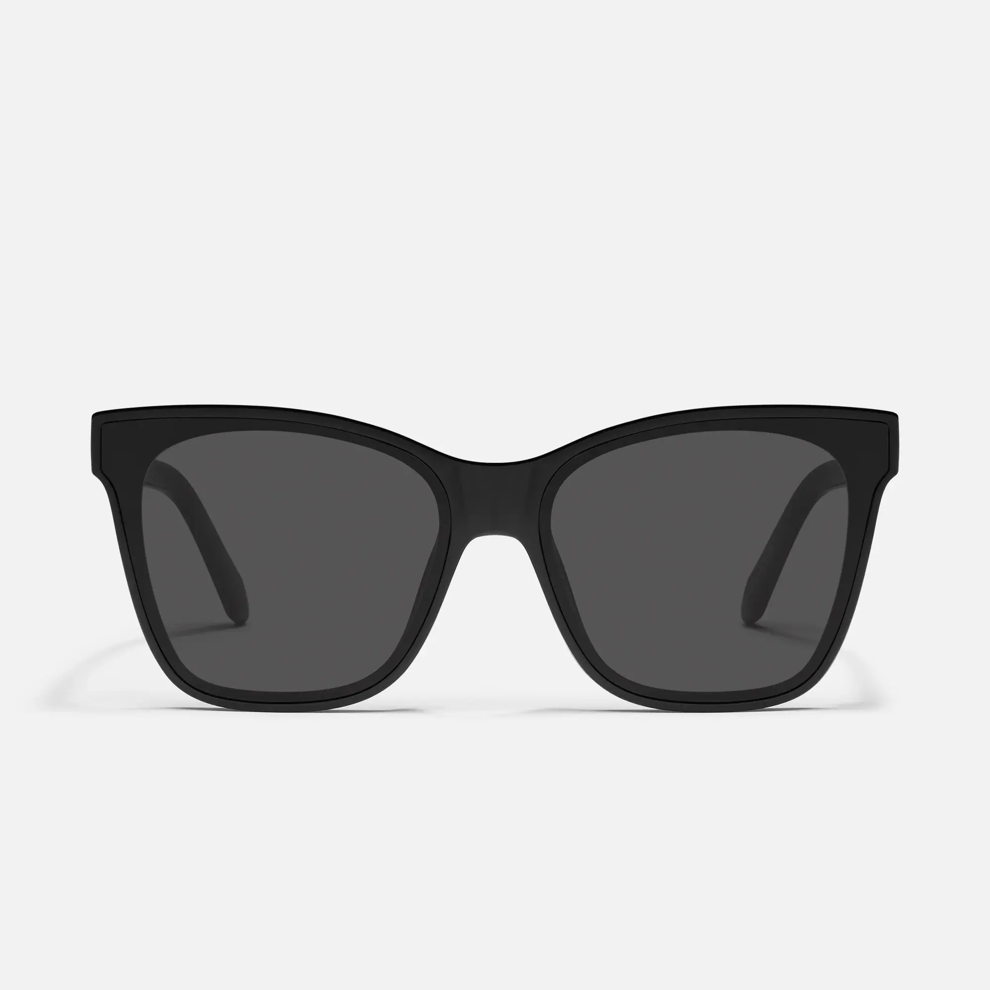 QUAY ‘AFTER PARTY’ Black Frame with Black Lens