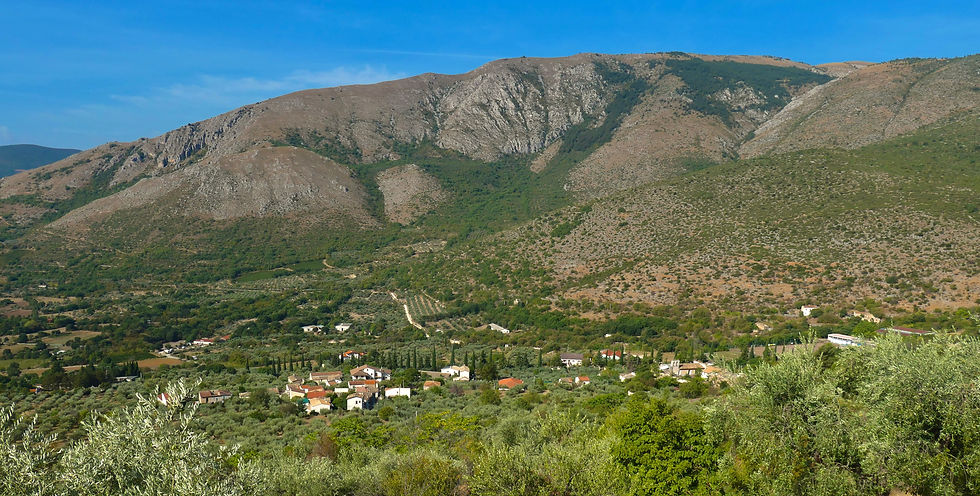 Ofena, Abruzzo from the road above
