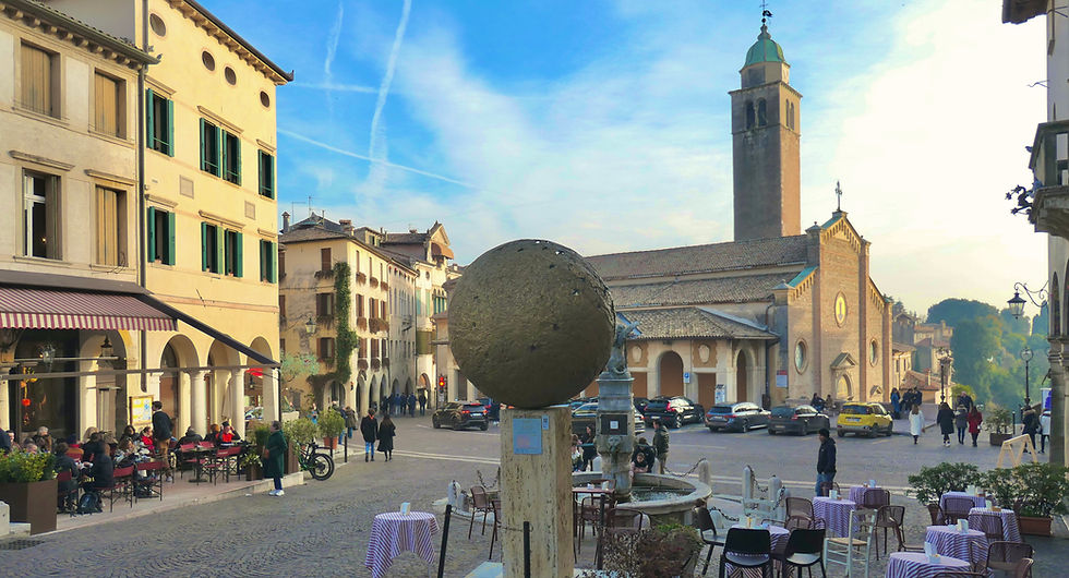Andrea Roggi's 'Immagina un mondo nuovo' with the Asolo Cathedral in the background