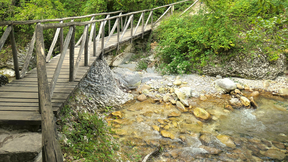 Ponte del Vallone on the Spiritual Trail near Caramanico Terme