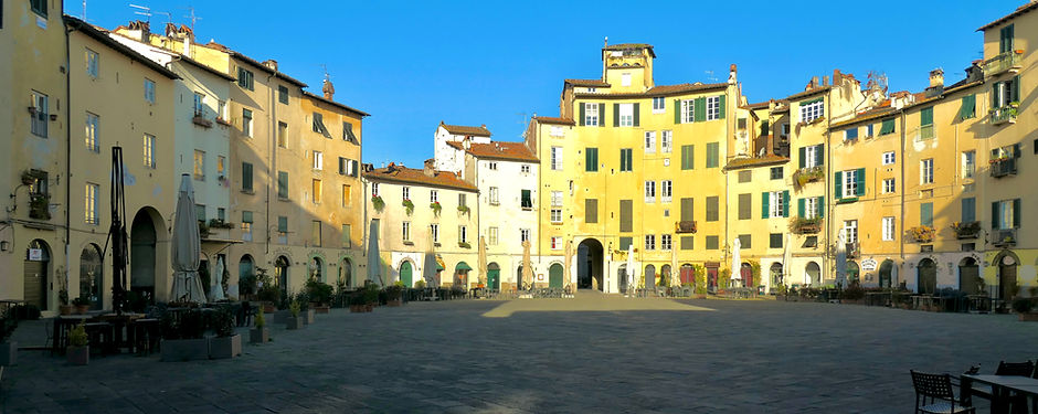 An empty Piazza dell'Anfiteatro in Lucca on a February morning