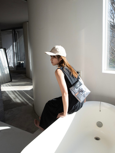 sin shoulder bag / black | tukifune