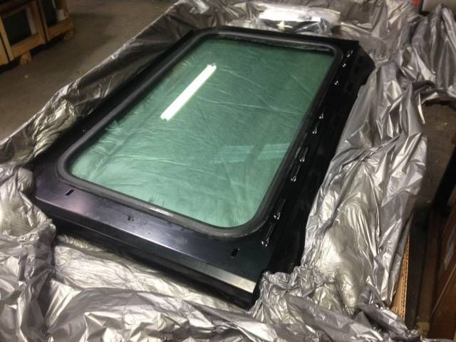 Thumbnail: EMP RZR Glass Windshield