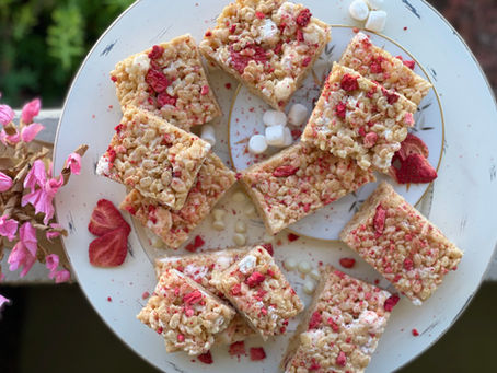 strawberry and white chocolate rice crispy treats