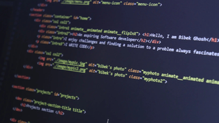 GLM-5.3 Reduce la Brecha de Programación con Anthropic, Luego Plantea un Problema de Ciberseguridad