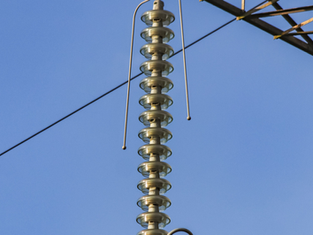 Jensen Huang’s AI Power Warning Puts the Grid Bottleneck Ahead of the Chip Race