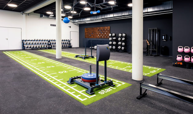 Flooring for strength areas and intensive use machines in spotted eco colors