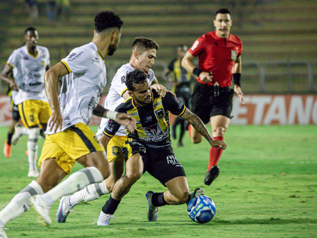 Amazonas vence Volta Redonda por 2 a 0 e assume 2ª posição no grupo C
