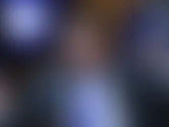 Fugiu? Em dia de operação contra Jair Bolsonaro, Flávio desembarca na Europa