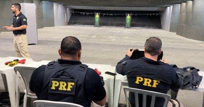 PRF inicia uso de nova arma de choque e capacita agentes