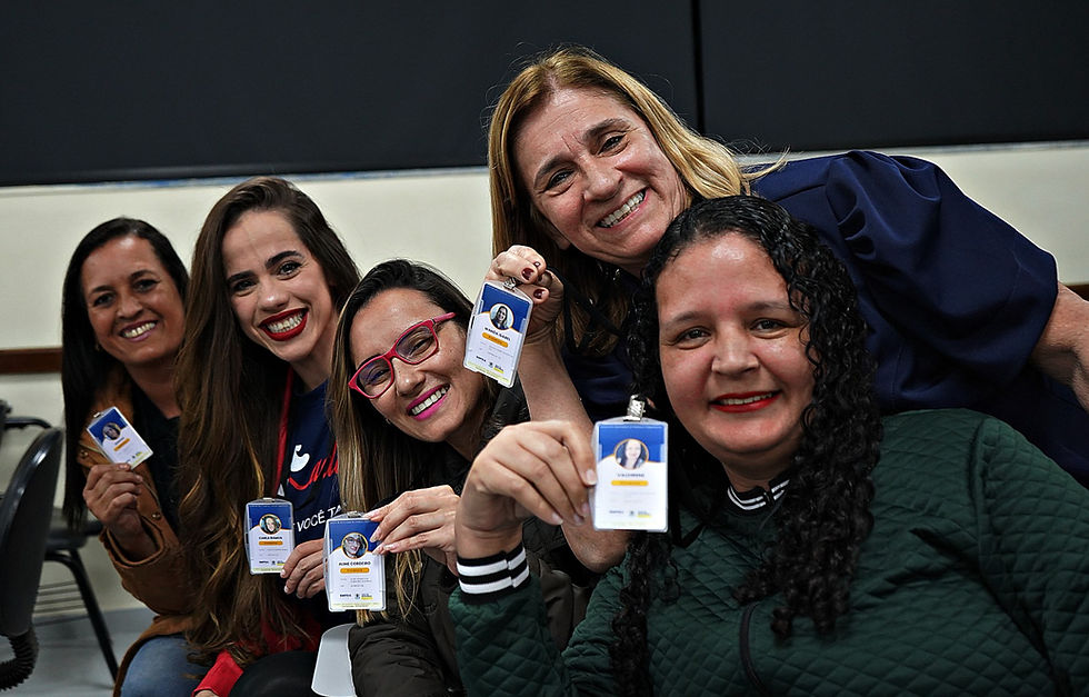 Volta Redonda entrega carteirinhas a protetores de animais