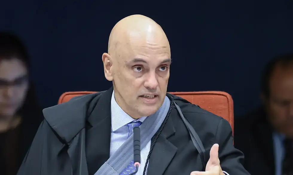 Moraes proíbe uso de farda por réus em depoimento sobre golpe