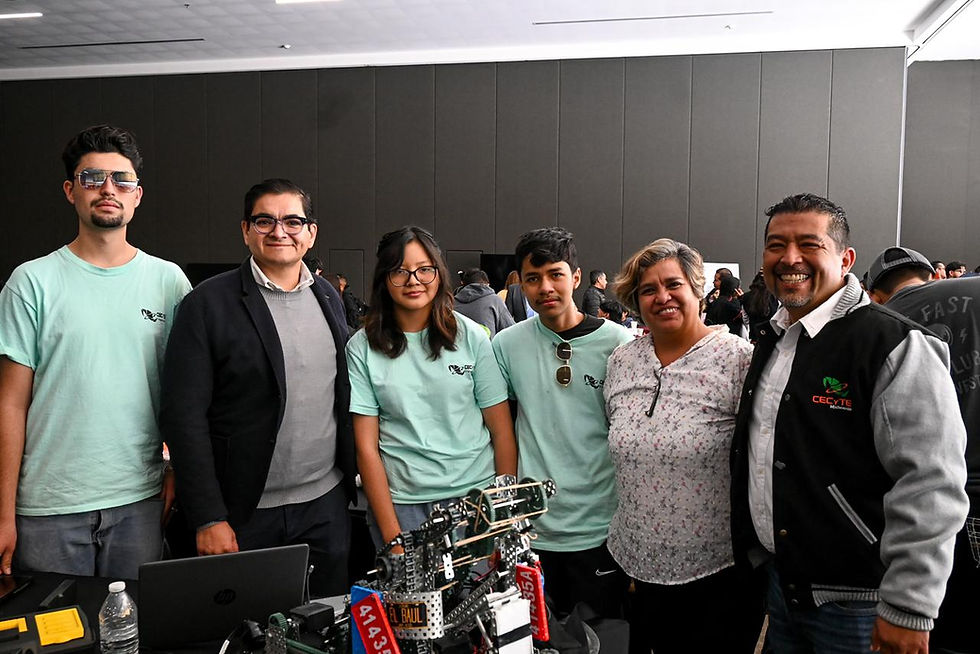 Reconoce Arturo Hernández la participación de jóvenes tangancicuarenses en Campeonato Nacional de Robótica.